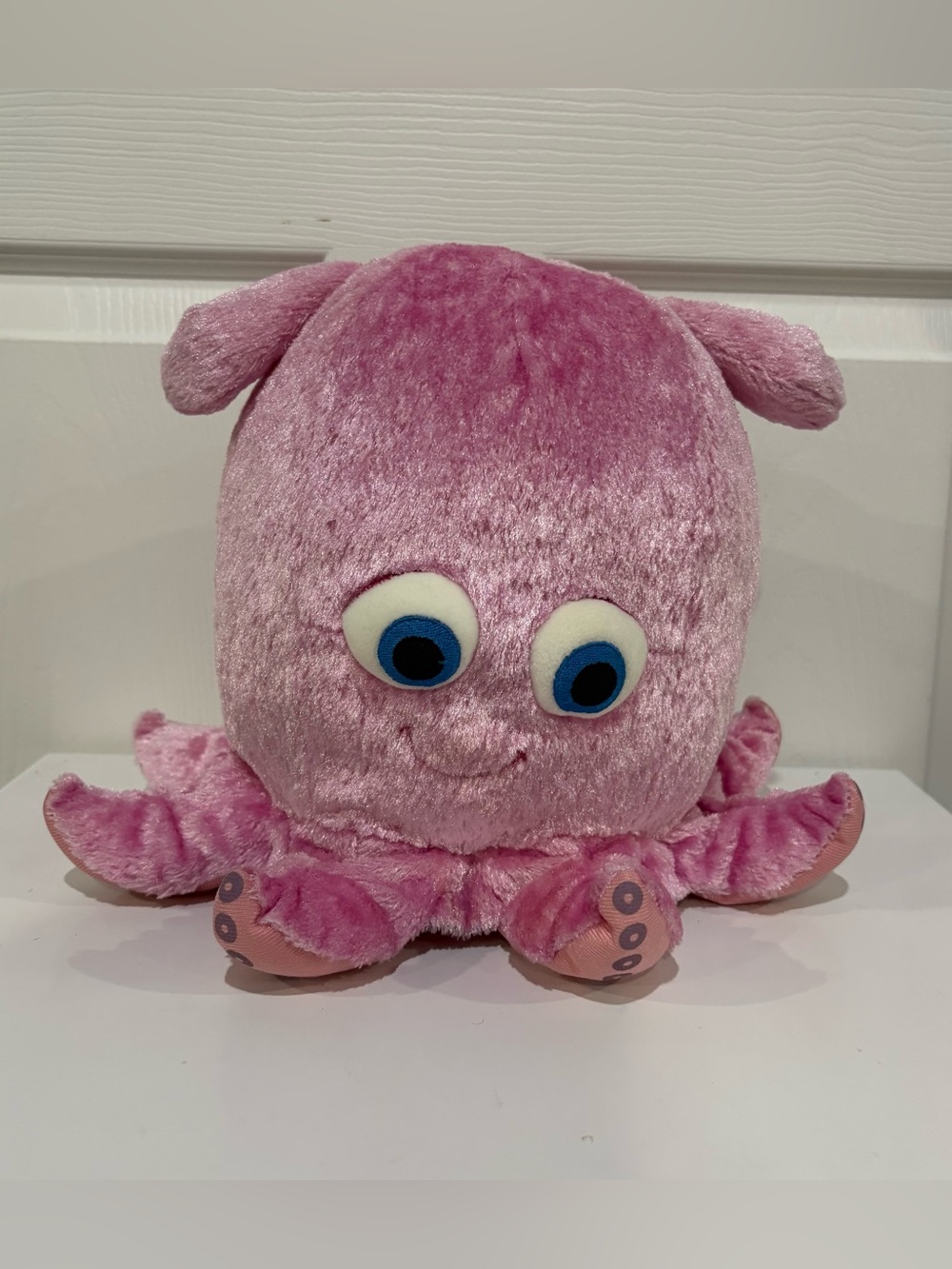 Disney Finding Nemo Pearl 9” Plush Octopus Stuffed Toy